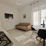 Reale Modern Flat