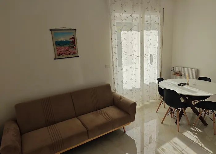 Reale Modern Flat