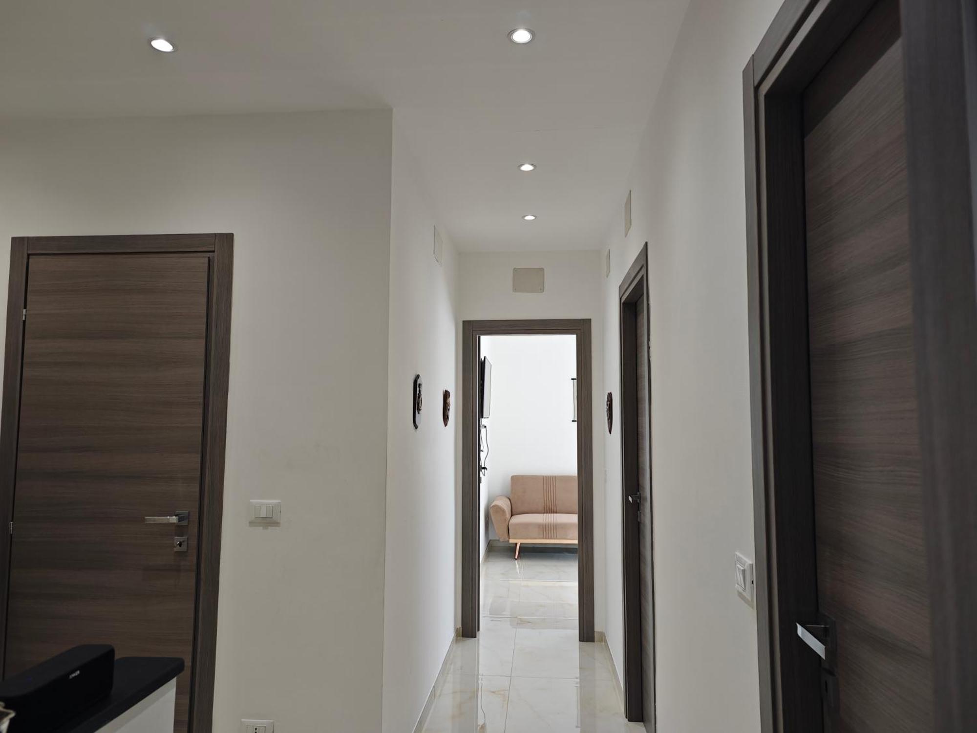 Reale Modern Flat Apartment *